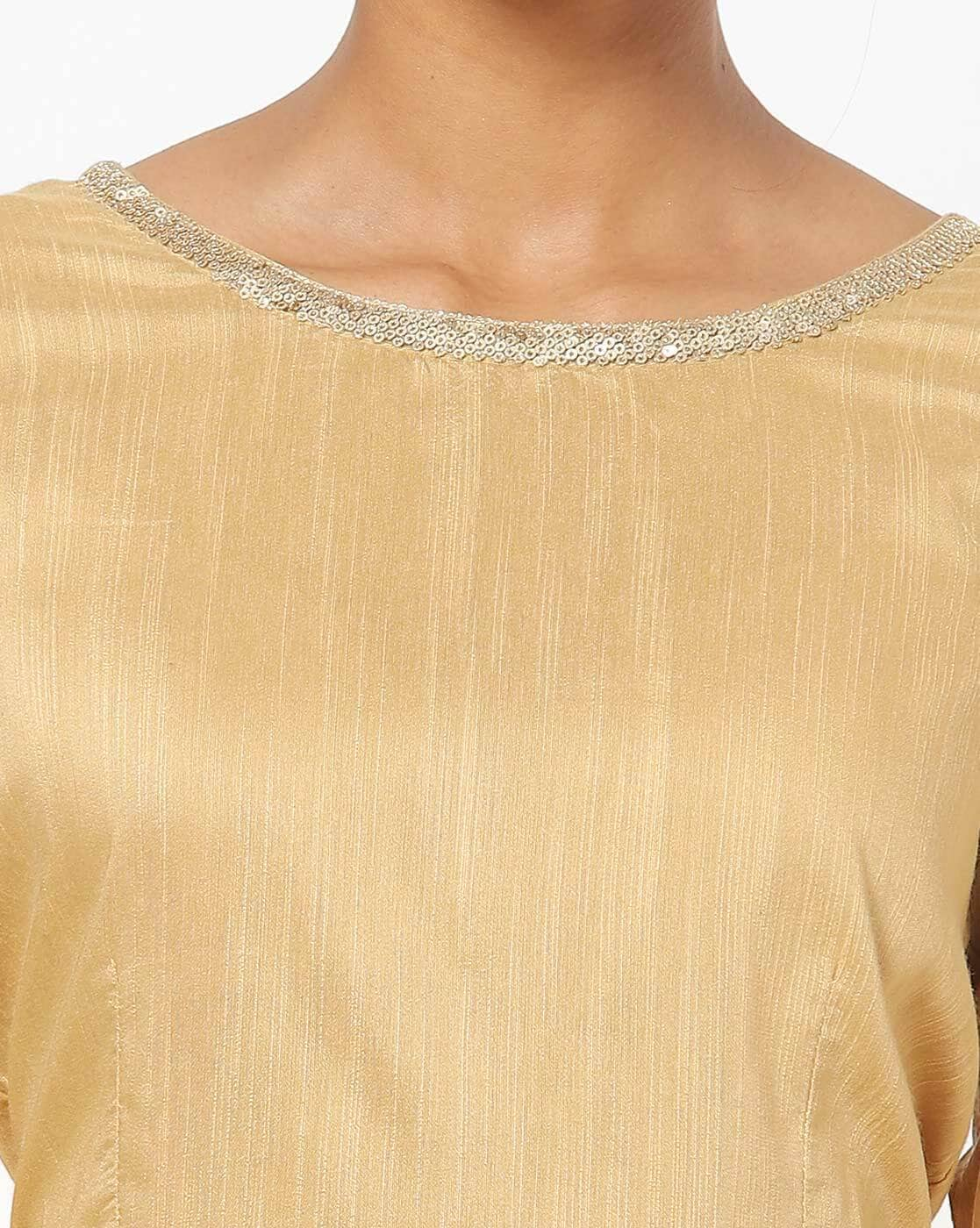 Gold croptop with sequins